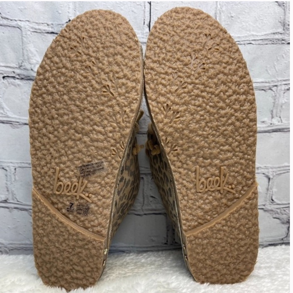 New Beek Penguin Genuine Shearling Lined Leopard Chukka Booties Size 7 - Picture 8 of 8